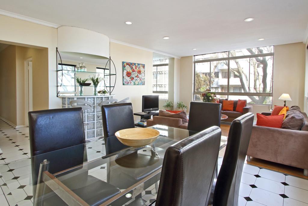 Berkeley Square Διαμέρισμα Κέιπ Τάουν Εξωτερικό φωτογραφία